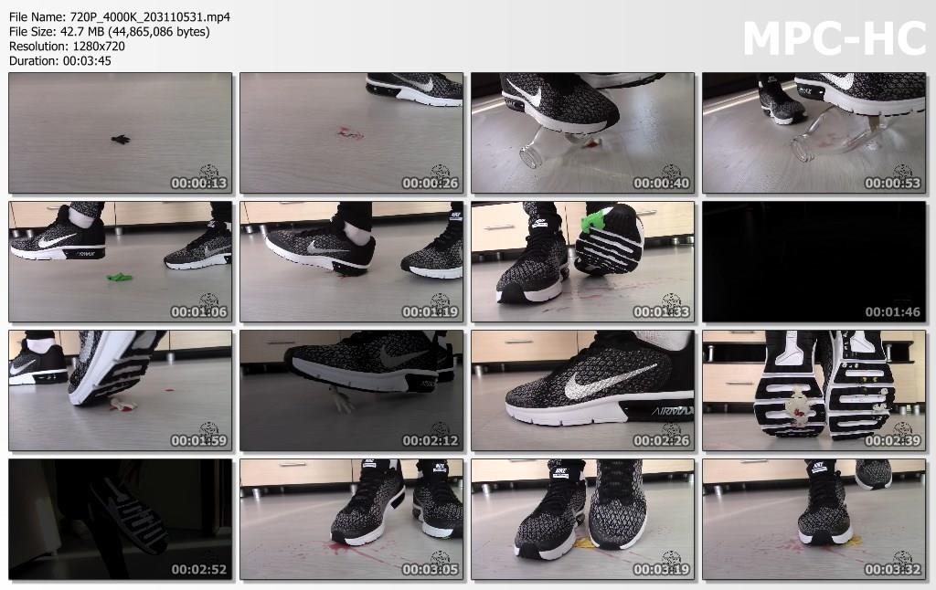 Helga li crush clayman sneakers nike