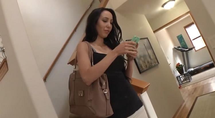 Woman torturing her shrunk boyfriend