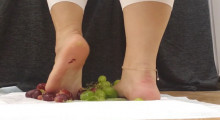 Susan barefoot grape crush